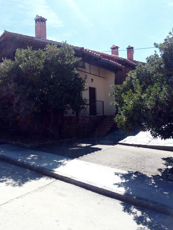 El Egio Pensionat Cervera de Buitrago Eksteriør billede