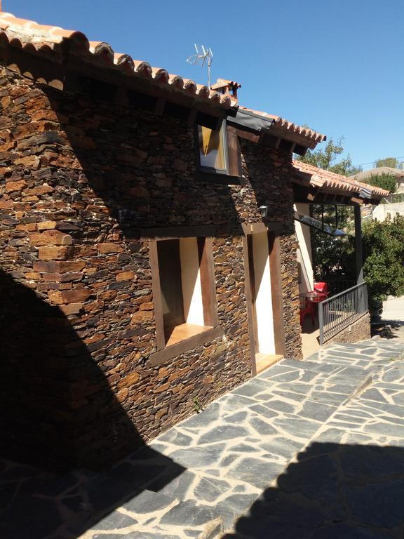 El Egio Pensionat Cervera de Buitrago Eksteriør billede